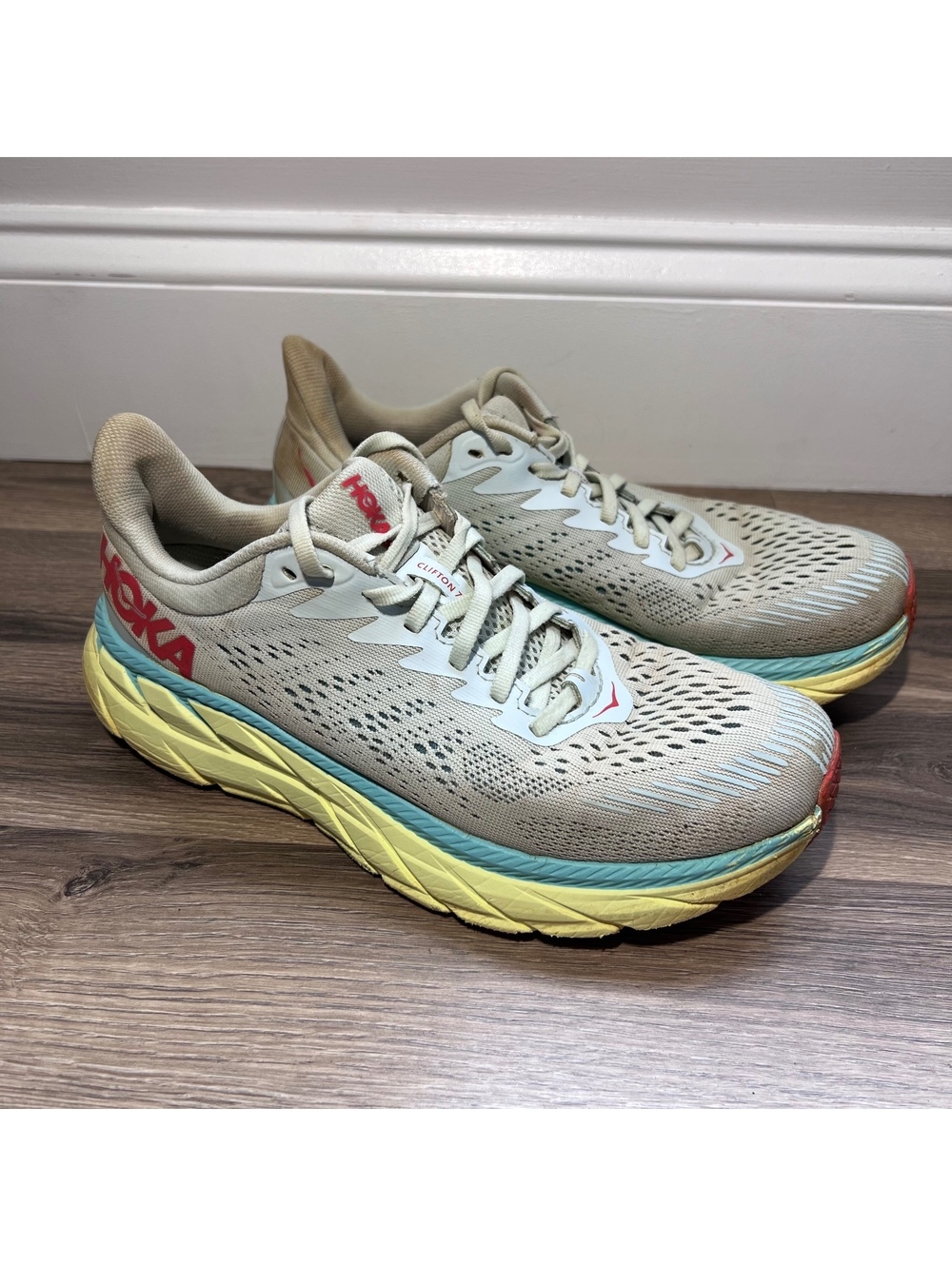 Hoka running shoes women’s size 8